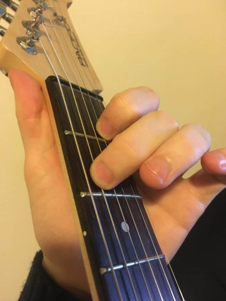 E Chord Guitar – Theory, Examples, How To 9 E7 1