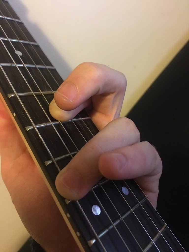 E Chord Guitar – Theory, Examples, How To 11 E7 3