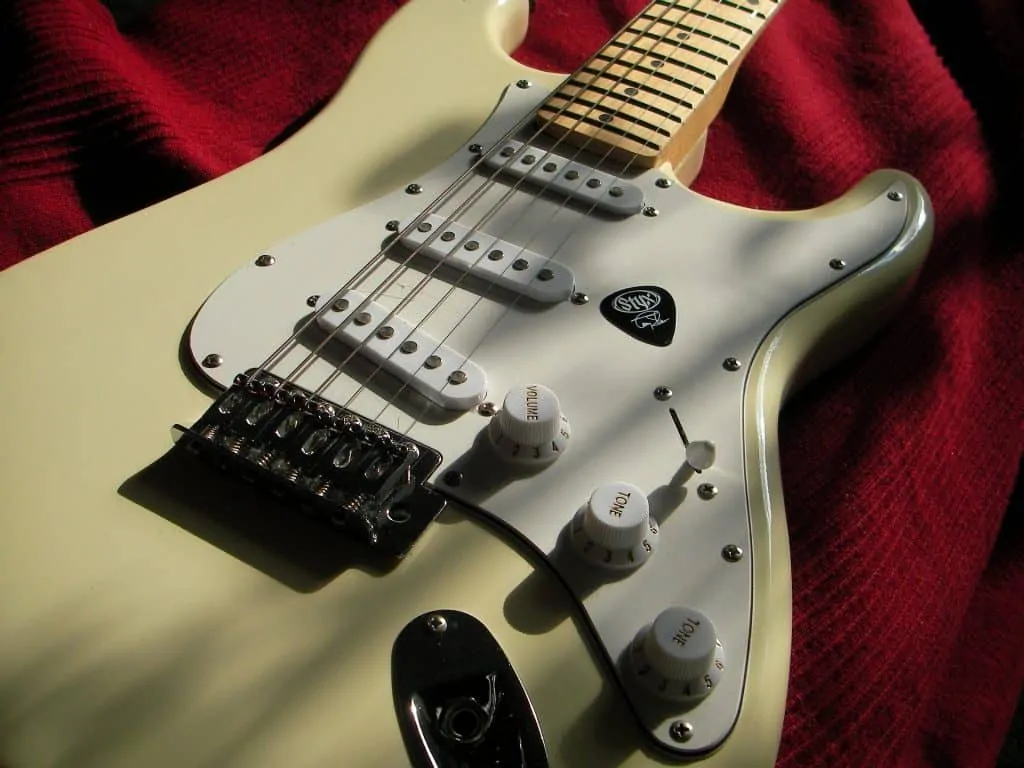 6 fender stratocaster