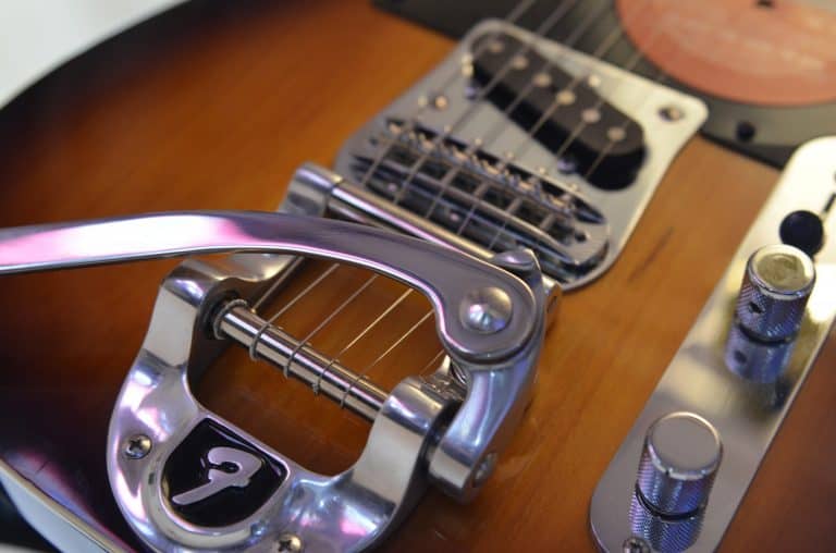 How to Use a Vibrato Bar Beginner Guitar HQ