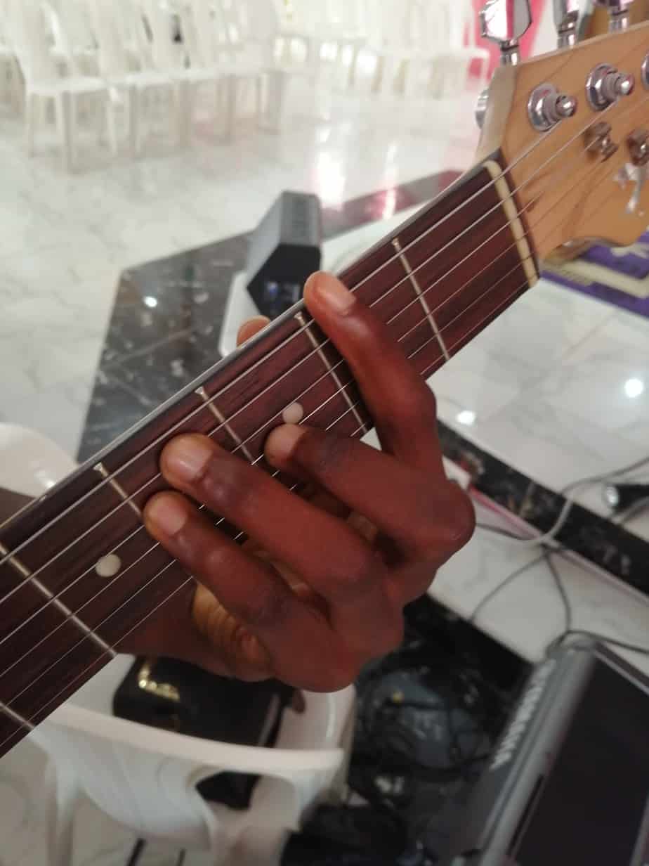 How to Play Major Chord Inversions on the Guitar - Beginner Guitar HQ