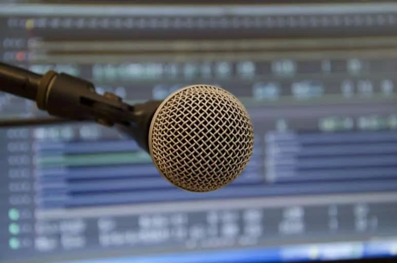 4 live sound mic application