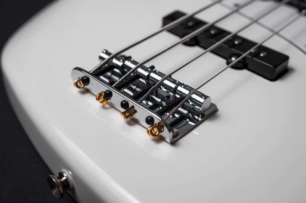 squier p bass weight