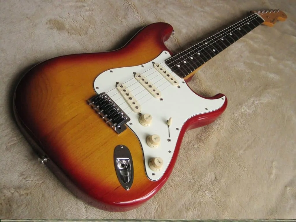 5 Fender stratocaster