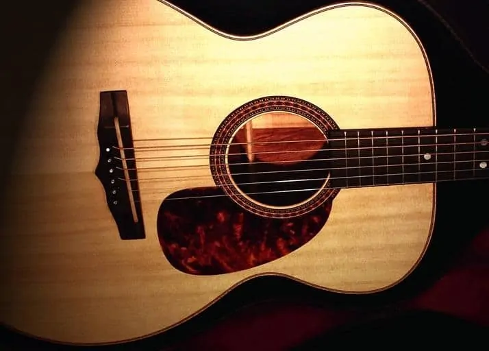 7 yamaha acoustic guitar review and specs