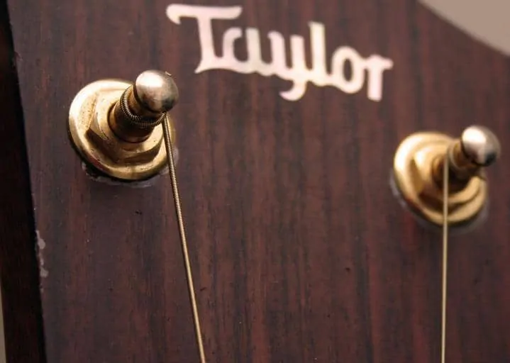 5 baby taylor parlor acoustic