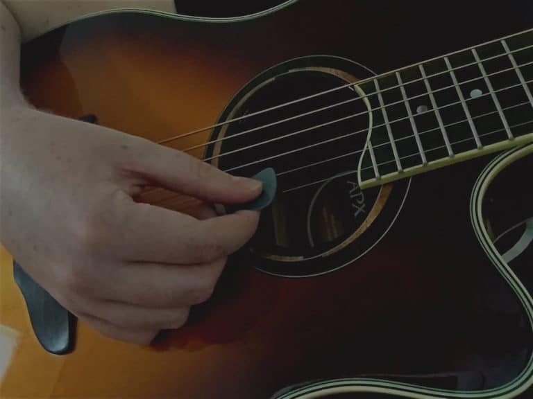 How to Strum Without a Pick Beginner Guitar HQ