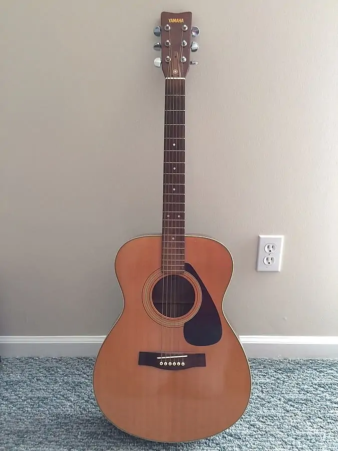 2 yamaha jr1 acoustic guitar