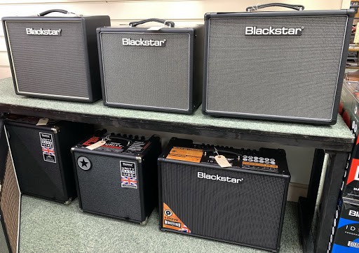 Blackstar HT1 Guitar Amp Review | Beginner Guitar HQ