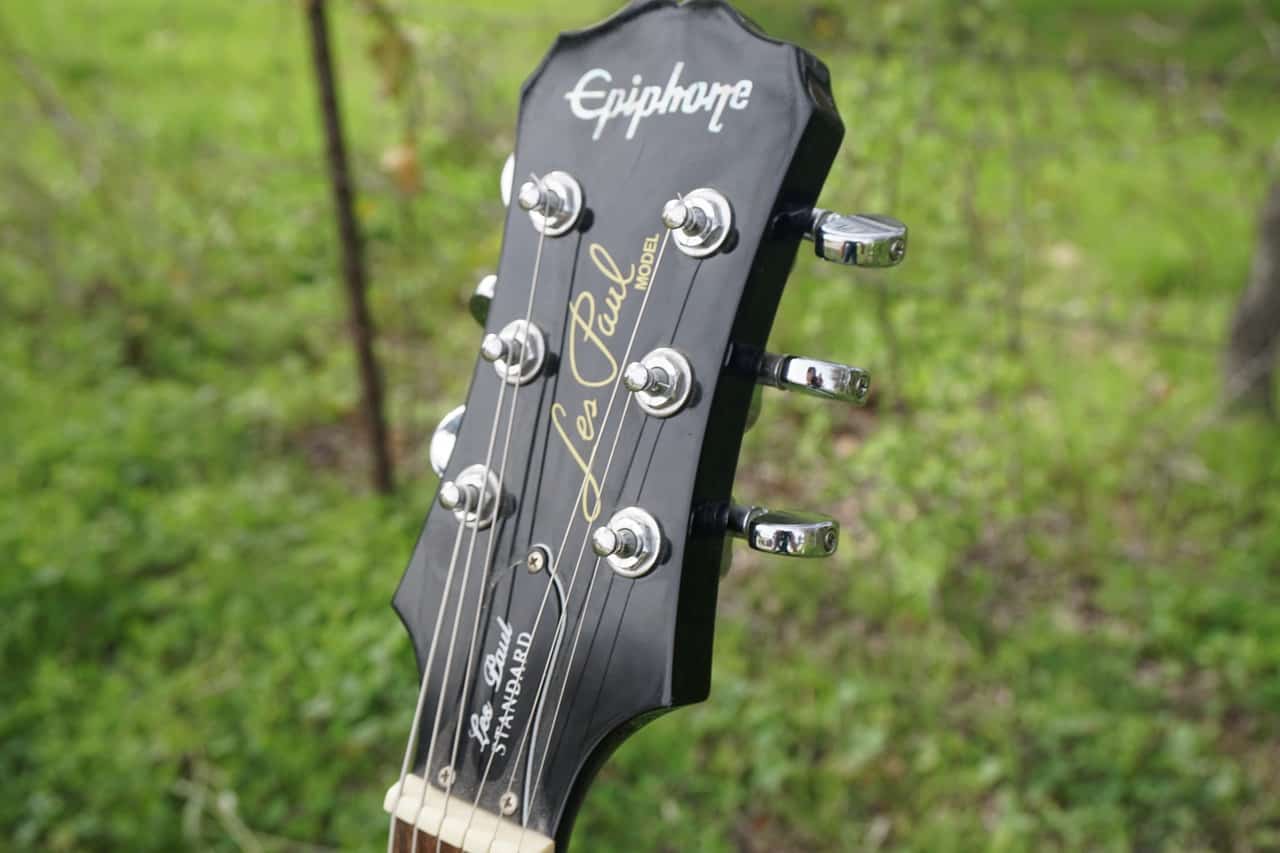 Epiphone Broadway Hollow Guitar Review Beginner Guitar HQ