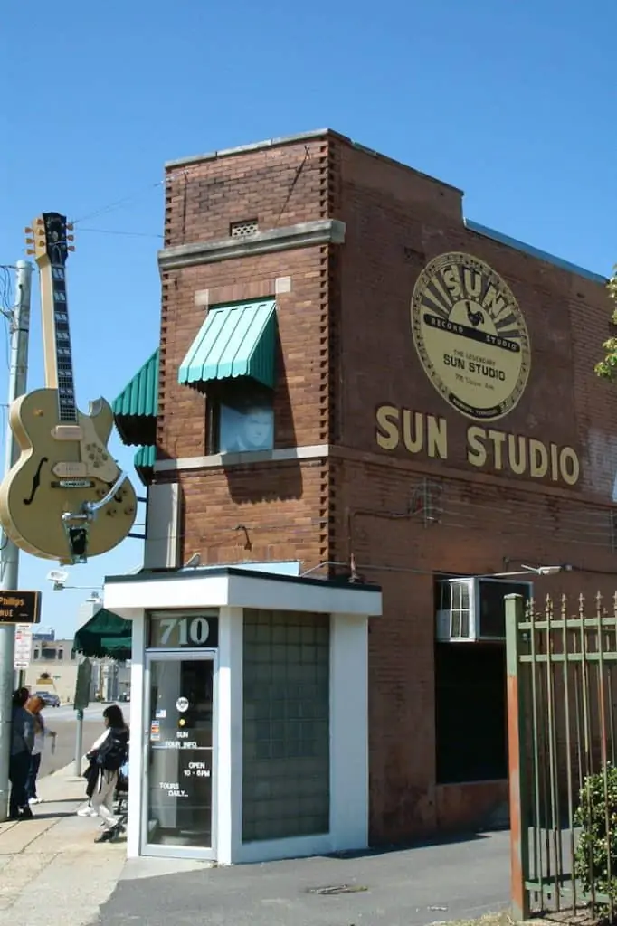 4 Sun Studio
