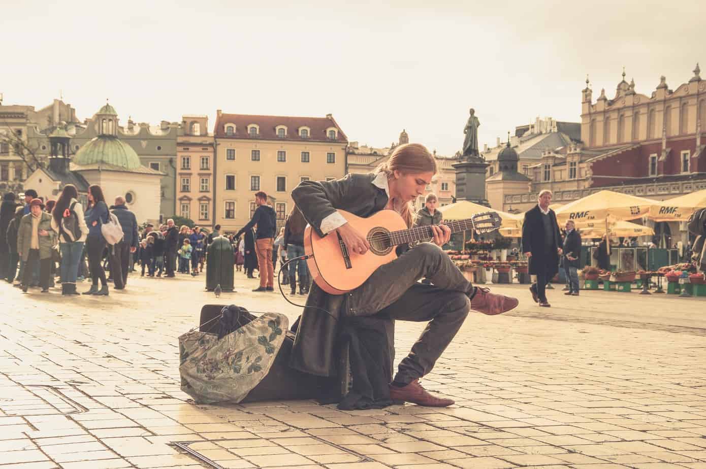 Use Nylon Strings On Electric Guitar