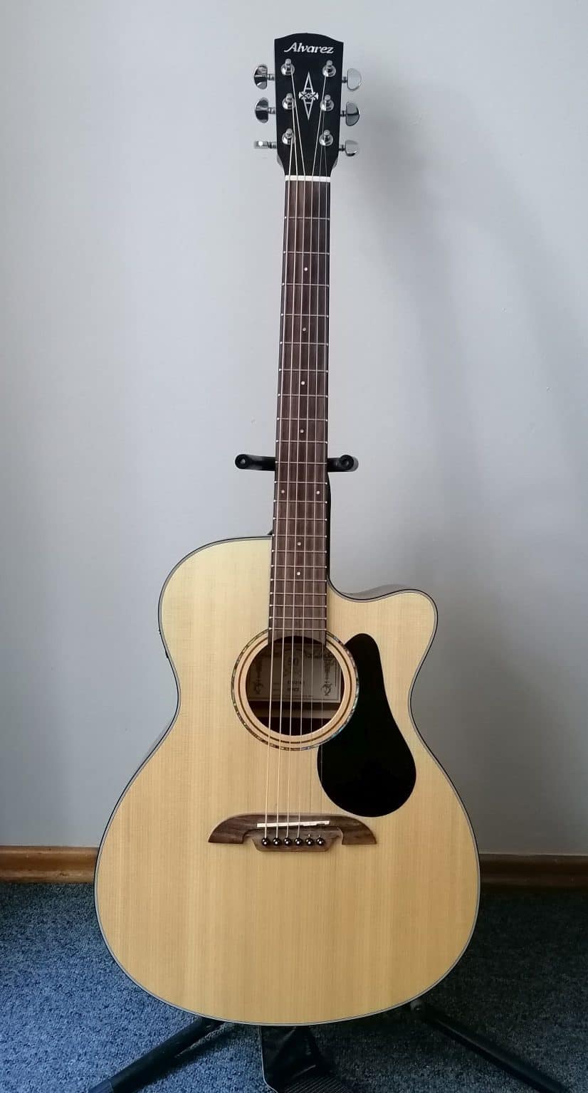 Nylon vs Steel Strings for Guitar Pros and Cons Beginner Guitar HQ