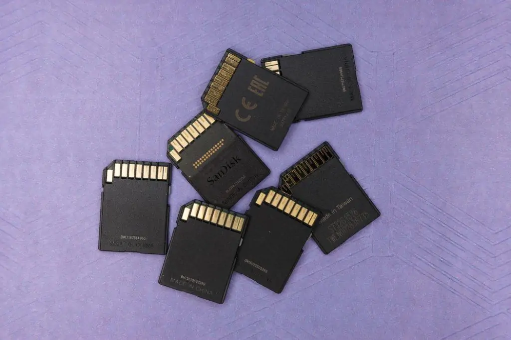 2 SD cards