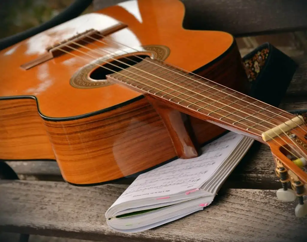 2 Learning to Play Guitar Using a Book