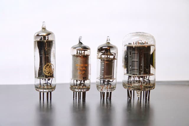 2 Tube Amps